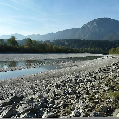 بيت ضيافة Haus Schoen Weberhof 3*