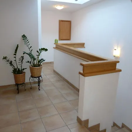 Haus Schoen Weberhof Guest house Kirchbichl